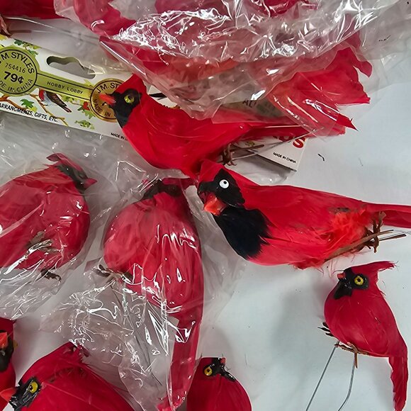 Lot of 25+ Red Cardinal Birds for Floral Arrangements Crafts Wedding - Picture 3 of 8